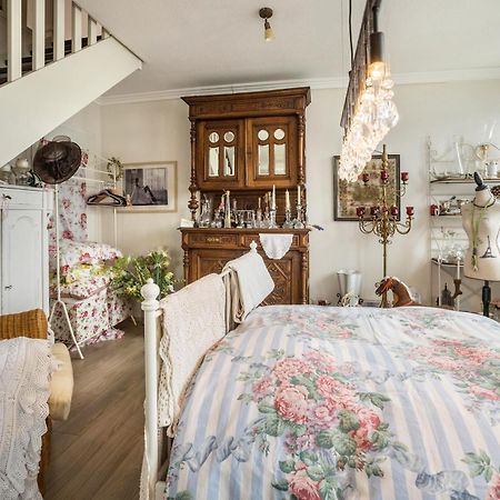 Die Kleine Oase 3 Im Wohnhaus Щур Екстериор снимка